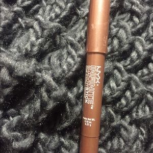 NYX infinite shadow stick