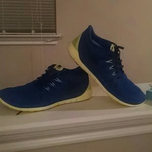 Nike free 5.0 neon volt and blue