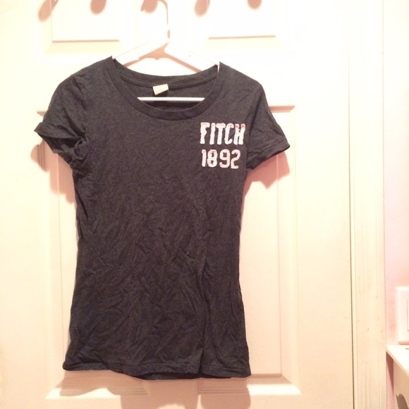 Abercrombie & Fitch Brand Tee (L)