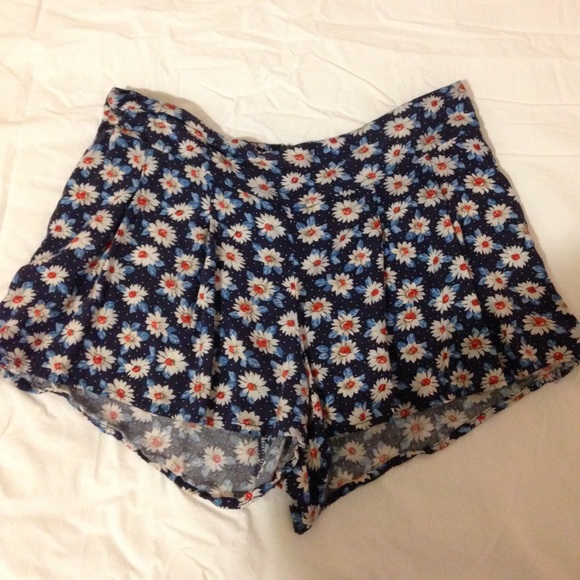 Floral Flowy Shorts