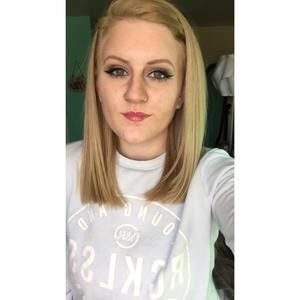 Meet your Posher, Alicia