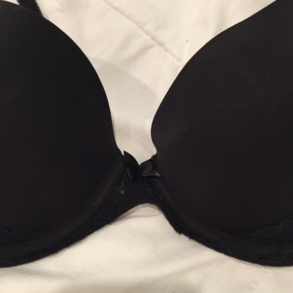 Black Lace Bra 32D - Picture 3 of 4