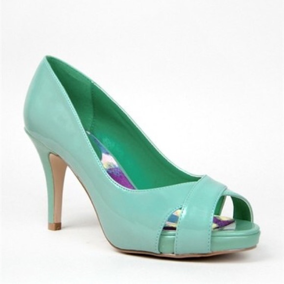 Steve Madden heels