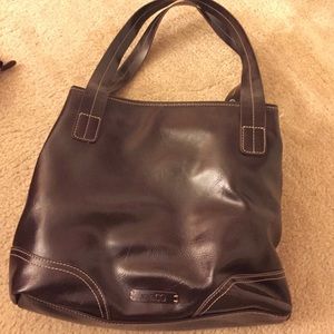 Nine & CO purse