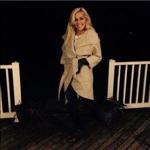 OLIVIA POPE SCANDAL COAT. THE LIMITED