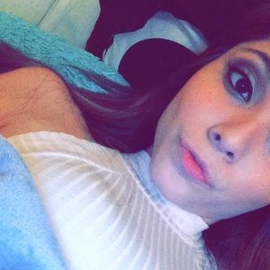 Meet your Posher, Alicia