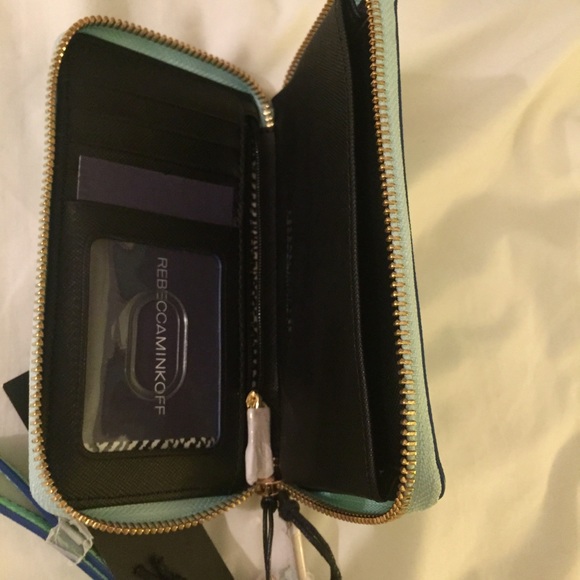 🎉SOLD🎉NWT REBECCA MINKOFF Wallet - Picture 3 of 4