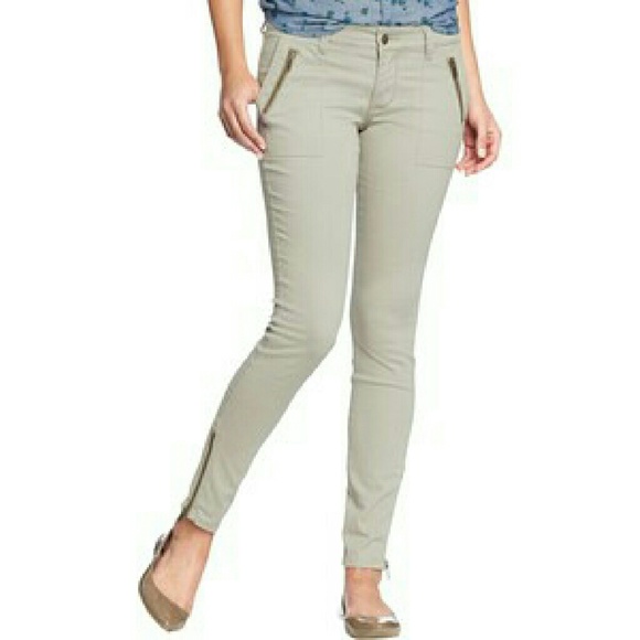 Old navy rockstar khaki zipper ankle