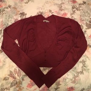 Cute cropped long sleeve 90's sweater