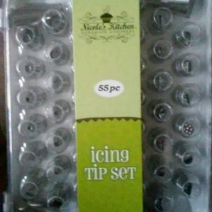 Nicole's Kitchen 55 Piece Icing Tip Set