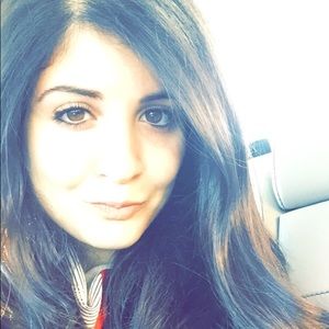 Meet your Posher, Leanne