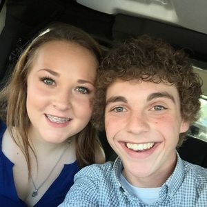 Meet your Posher, Avery