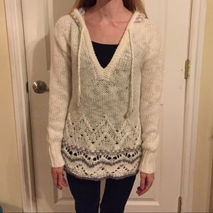 American Eagle Hooded Sweater