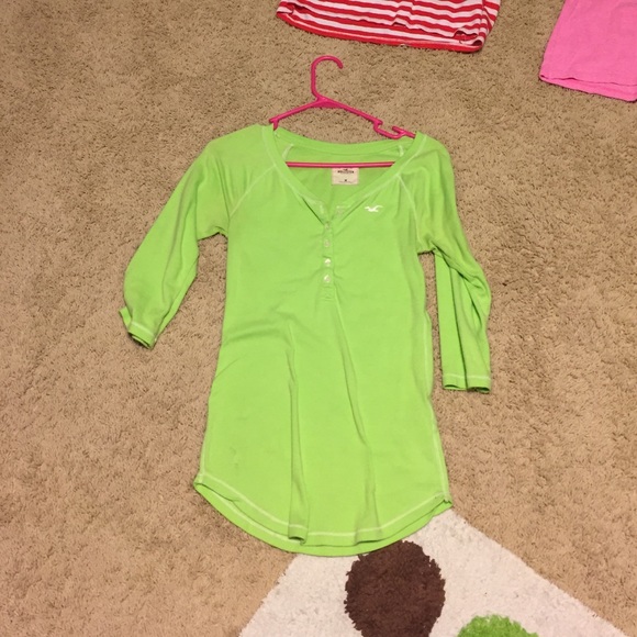 Hollister - Picture 2 of 2