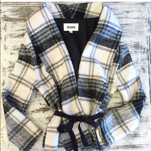 BB Dakota Plaid Black and White Wool Coat - Picture 3 of 4