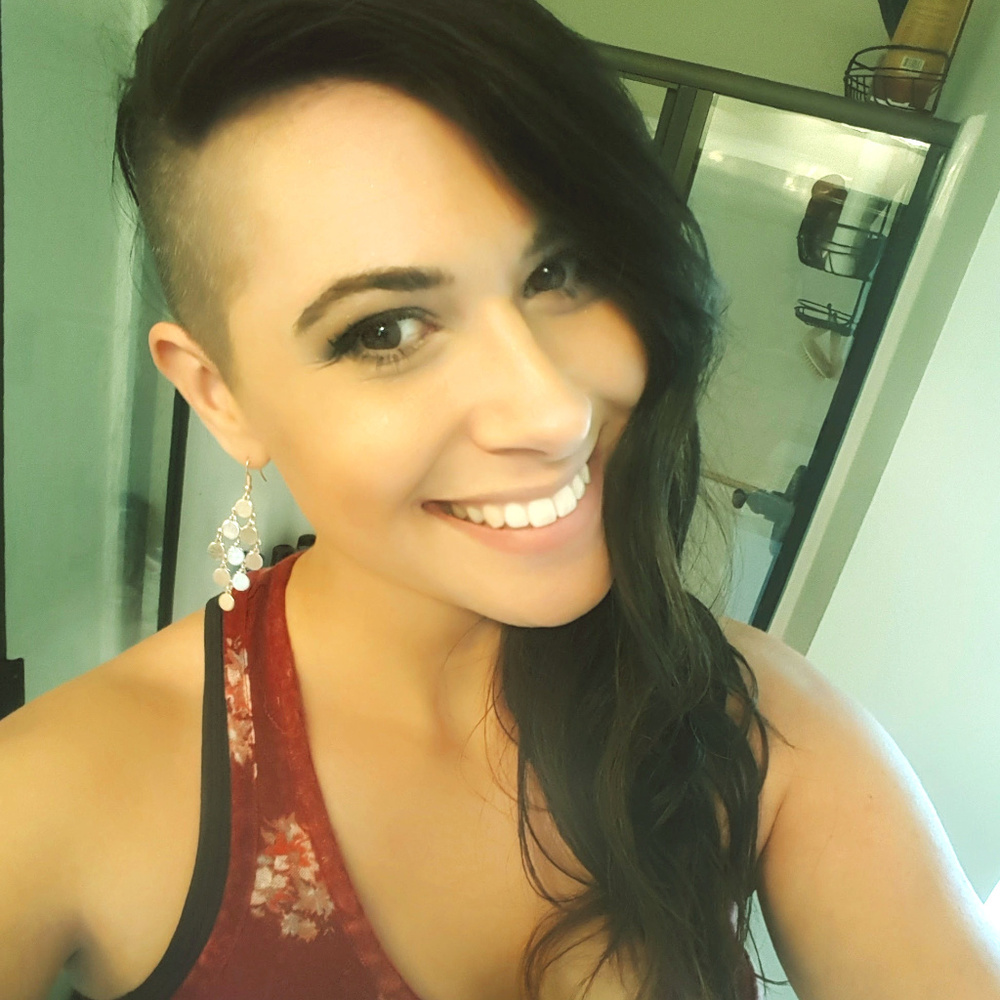 Meet your Posher, Dana