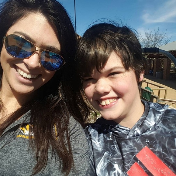 Meet your Posher, Dana - Picture 4 of 4