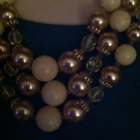 Vintage glass beaded necklace - Picture 2 of 3