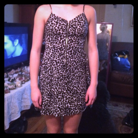 Forever 21 B&W Dress - Picture 1 of 1