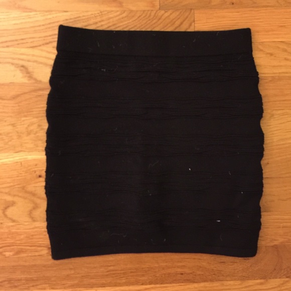 Forever 21 black knitted mini skirt