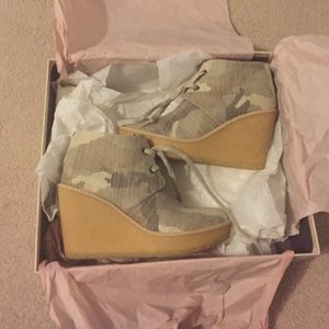 Stella McCartney Camo Wedges NEVER BEEN WORN