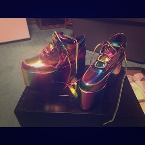 YRU rainbow platforms