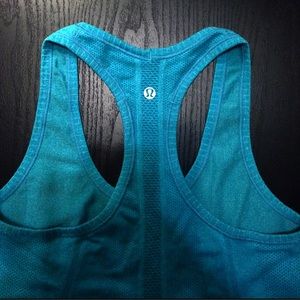 Lululemon tank