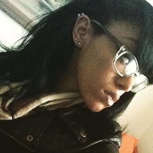 Meet your Posher, Mesha