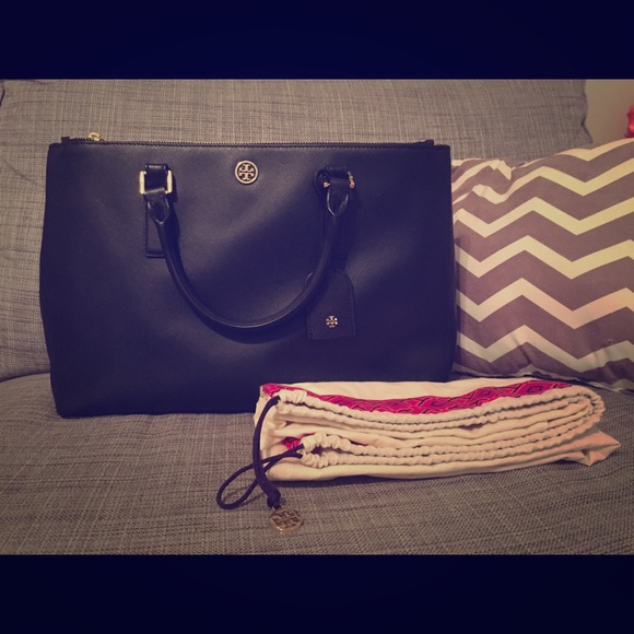 Tory Burch Robinson Tote