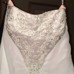 Brand new wedding dress