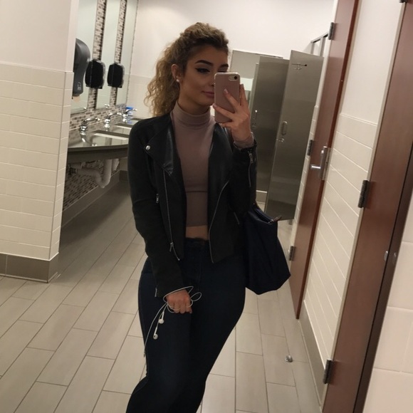 Meet The Posher! - Picture 4 of 4