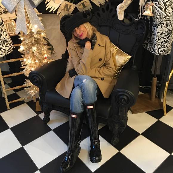 Meet your Posher, Linda