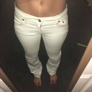 White boot cut jeans size 26/2. Brand: Kelly Jean