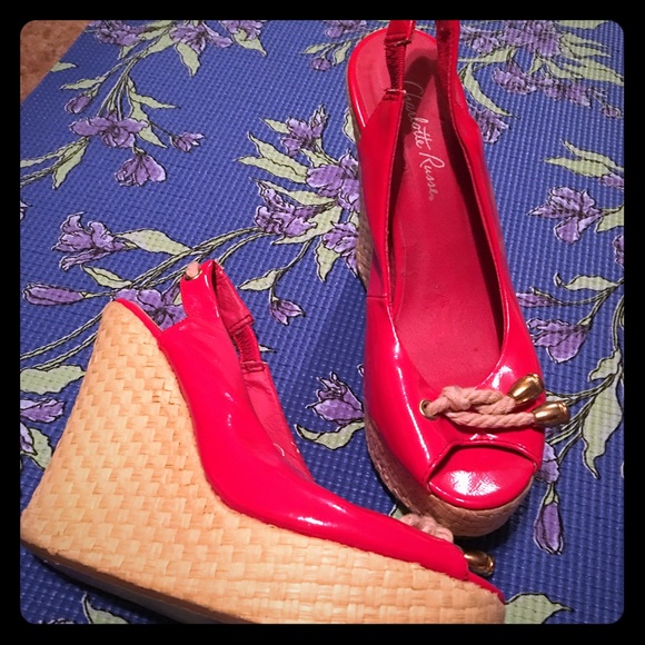Red peep toe wedges