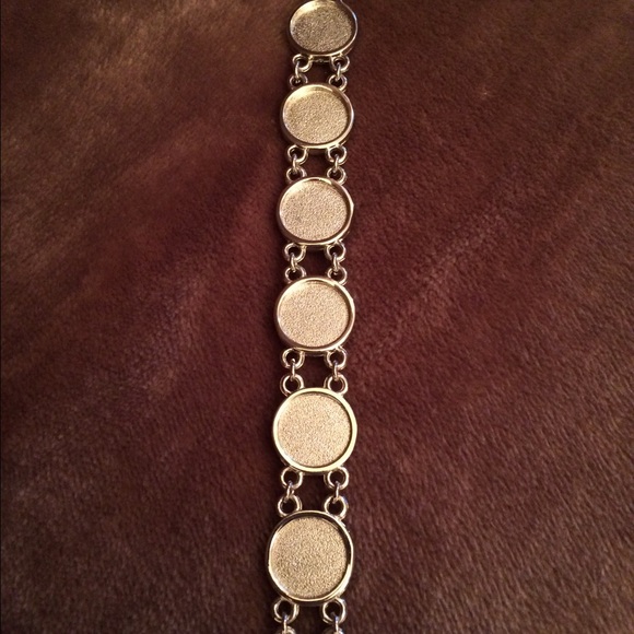 Bracelet - Picture 2 of 3