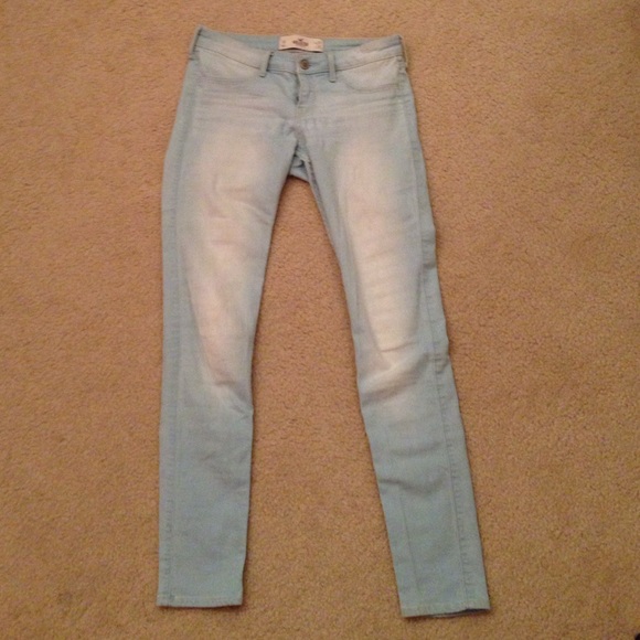 Hollister Skinny Jeans!  Like brand new!