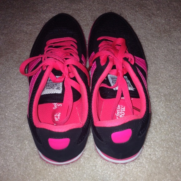 Pink/black sneakers - Picture 3 of 3