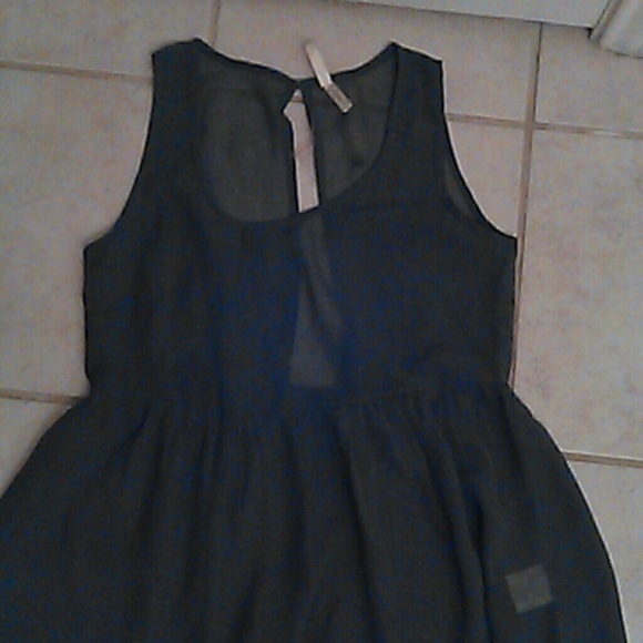 Like Silk Blouse With Back Out - Picture 2 of 3