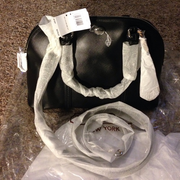 Coach Handbags - New Leather Coach Purse,Weekend price drop! Coach Handbags - New Leather Coach Purse,Weekend price drop!