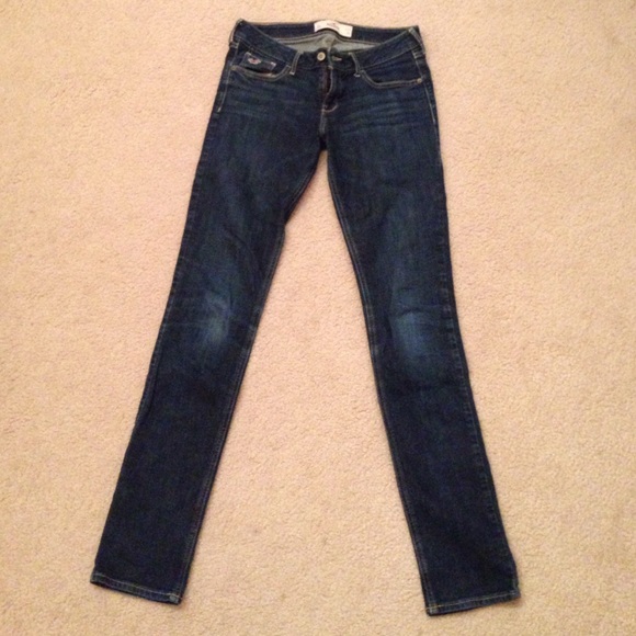 Hollister Jeans!!