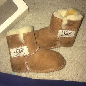 baby girl uggs size 2 baby girl uggs size 2