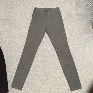 Uniqlo Grey Leggings Pants