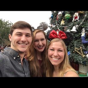 Meet your Posher, Alisa