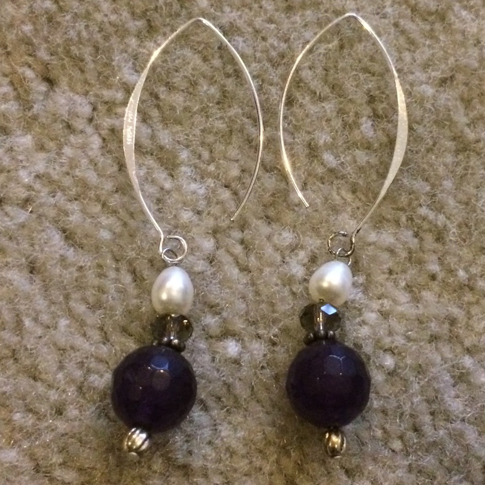 Sterling Silver Fresh Water Pearl Earring - Picture 1 of 3