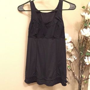 EUC Lululemon Top in Size 4