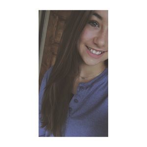 Meet your Posher, Amanda