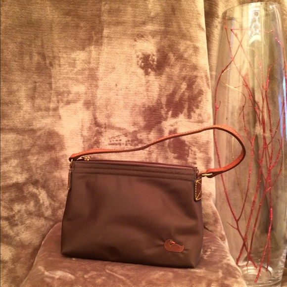 ❗SALE️❗️Dooney & Bourke nylon small bag