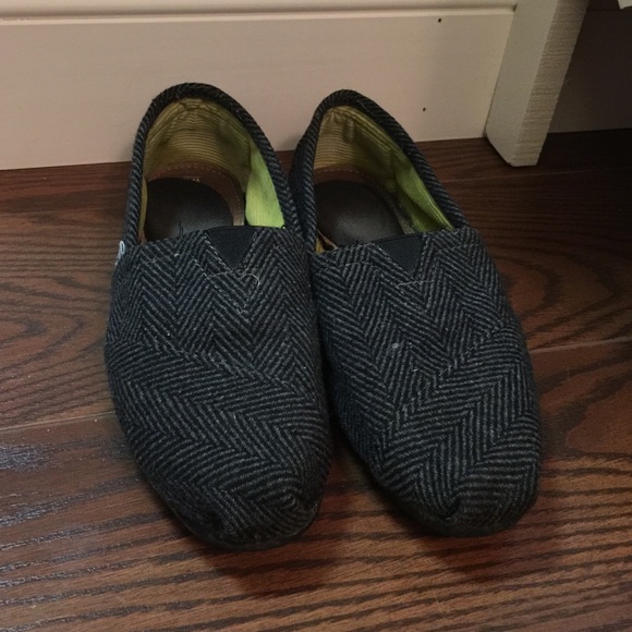 Women's TOMS