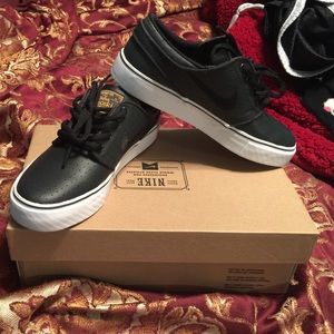 Nike "Stefan Janoski" Shoes