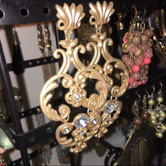 Jewelry - β¨ Glam Chandelier Earrings β¨ Jewelry - β¨ Glam Chandelier Earrings β¨